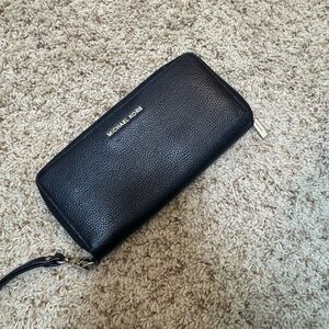 Michael Kors Black Textured Zip Wallet